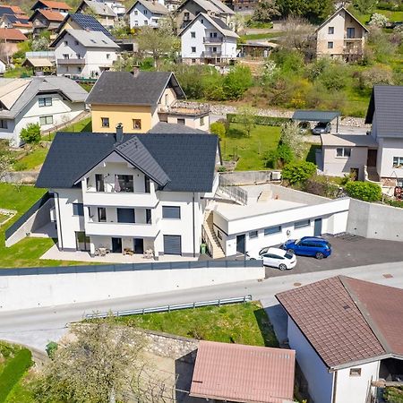 Apartments Luxury Ad Jesenice Eksteriør billede