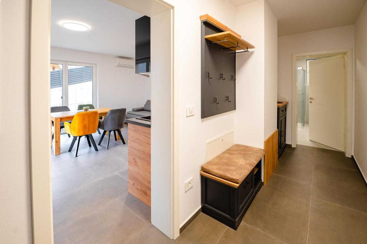 Apartments Luxury Ad Jesenice Eksteriør billede