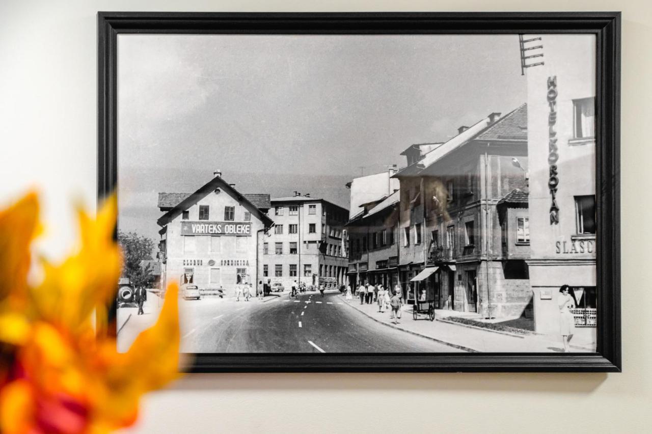Apartments Luxury Ad Jesenice Eksteriør billede