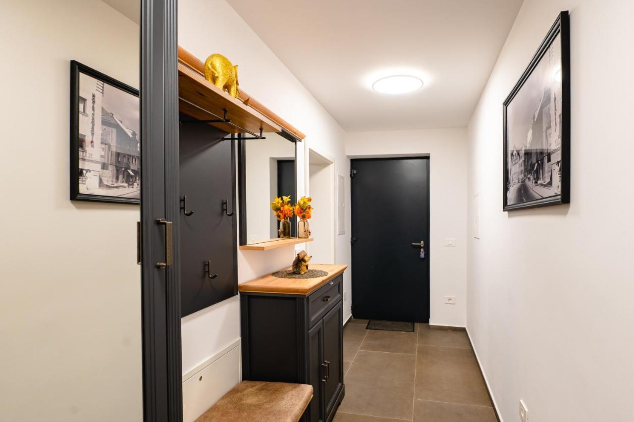 Apartments Luxury Ad Jesenice Eksteriør billede