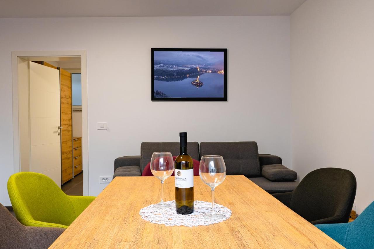 Apartments Luxury Ad Jesenice Eksteriør billede