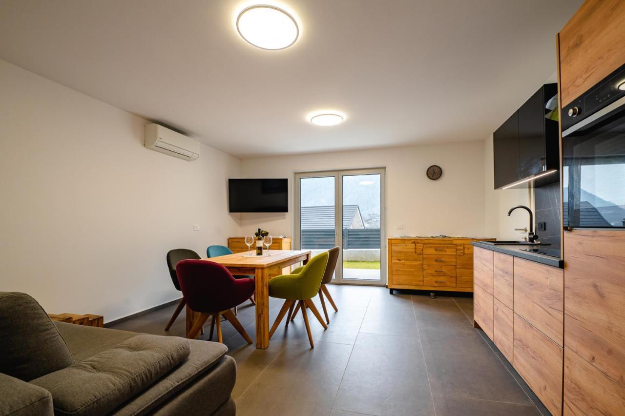 Apartments Luxury Ad Jesenice Eksteriør billede