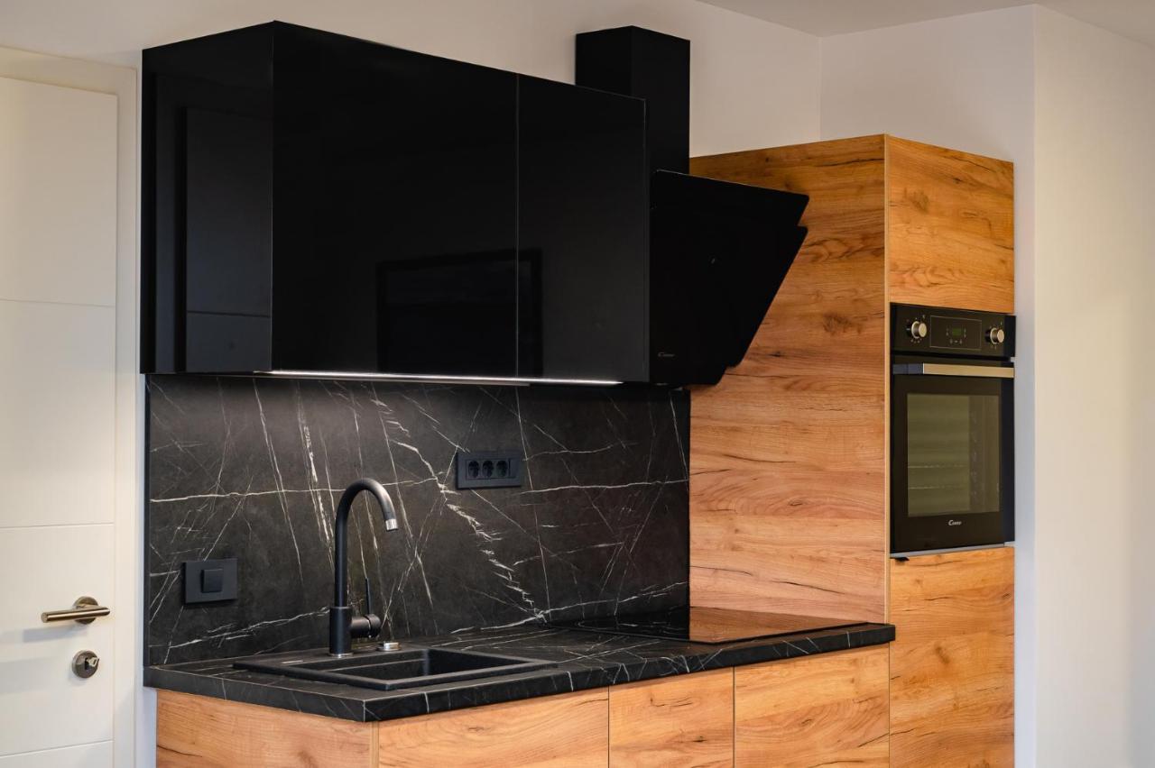 Apartments Luxury Ad Jesenice Eksteriør billede