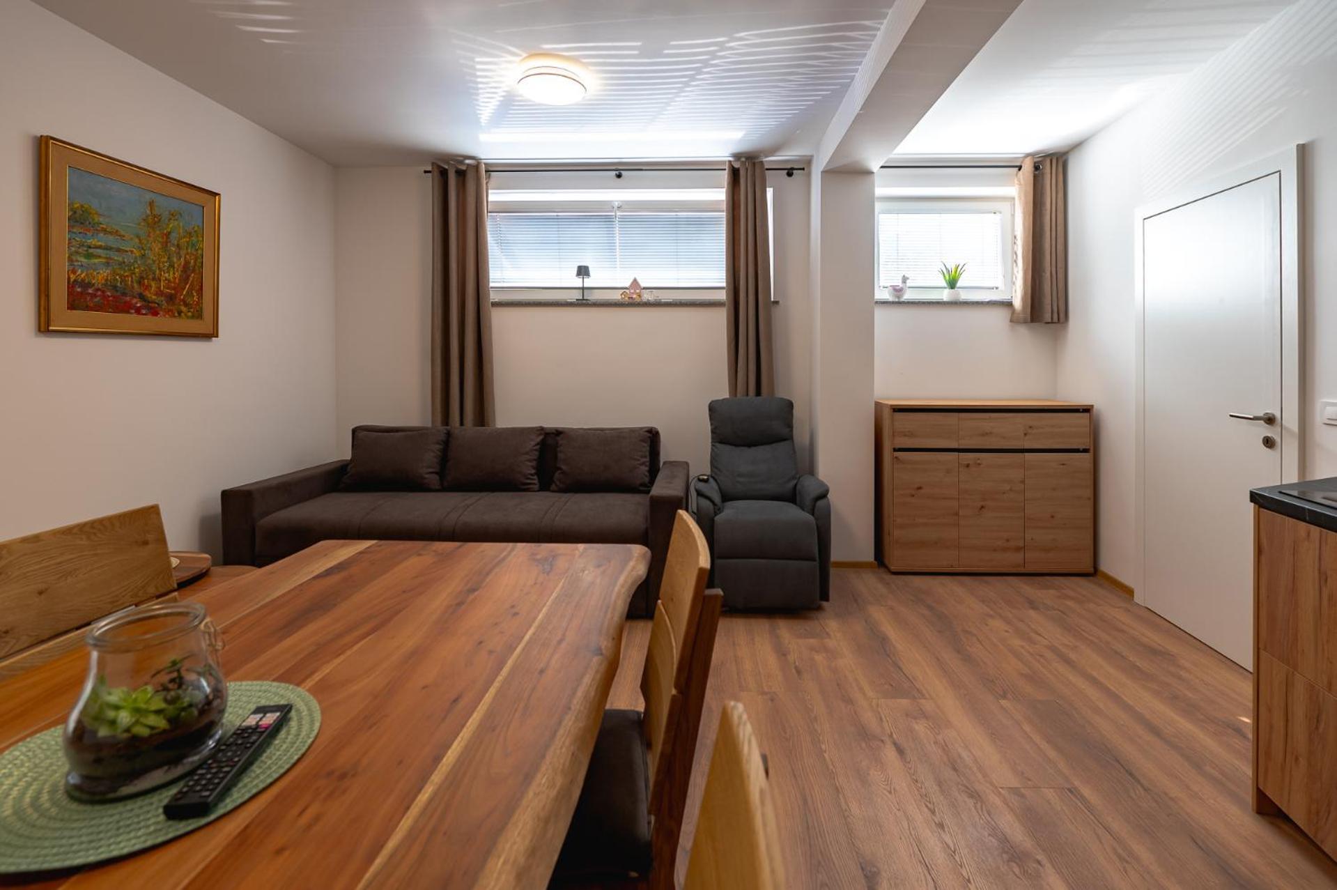 Apartments Luxury Ad Jesenice Eksteriør billede