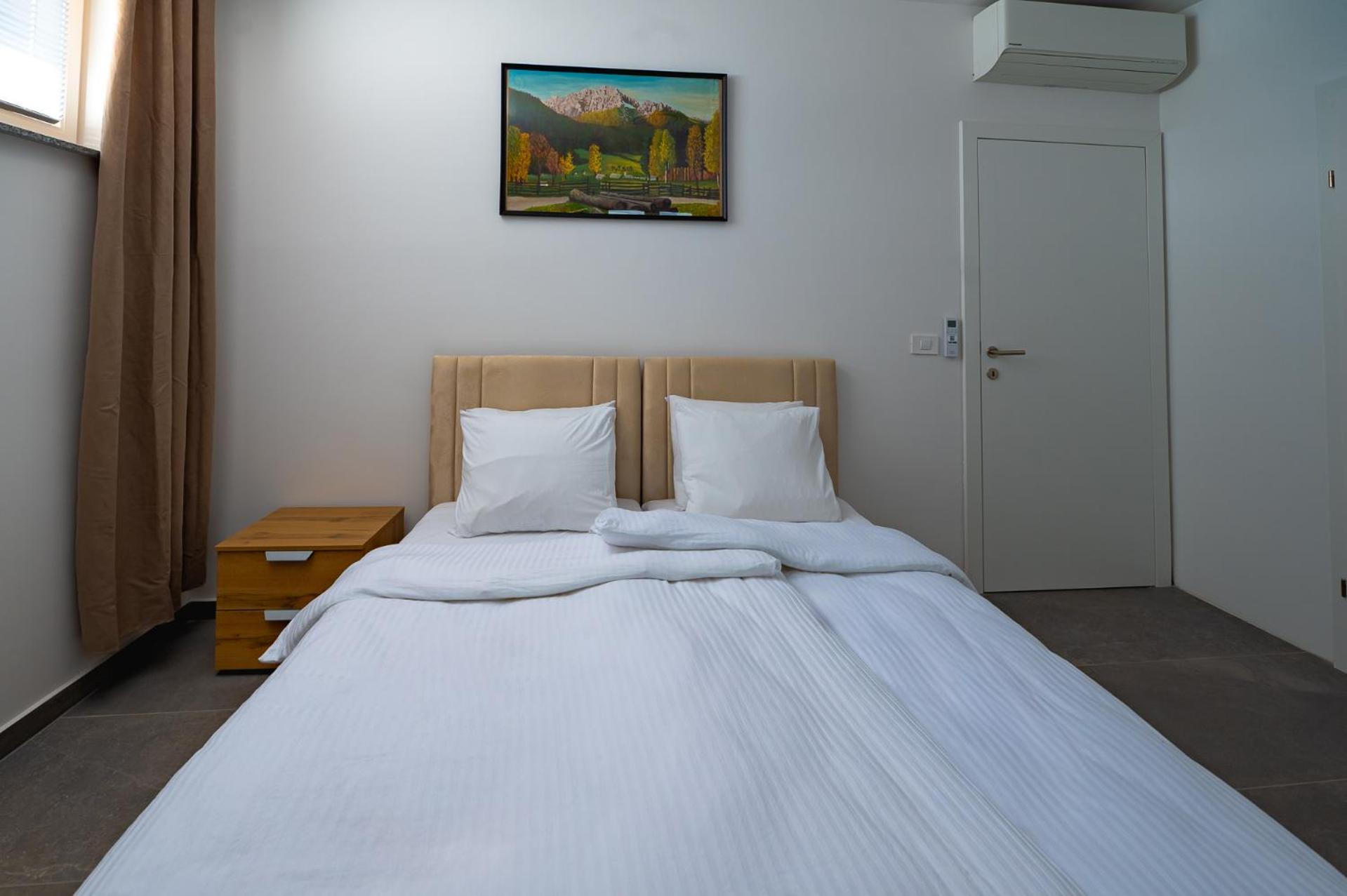 Apartments Luxury Ad Jesenice Eksteriør billede