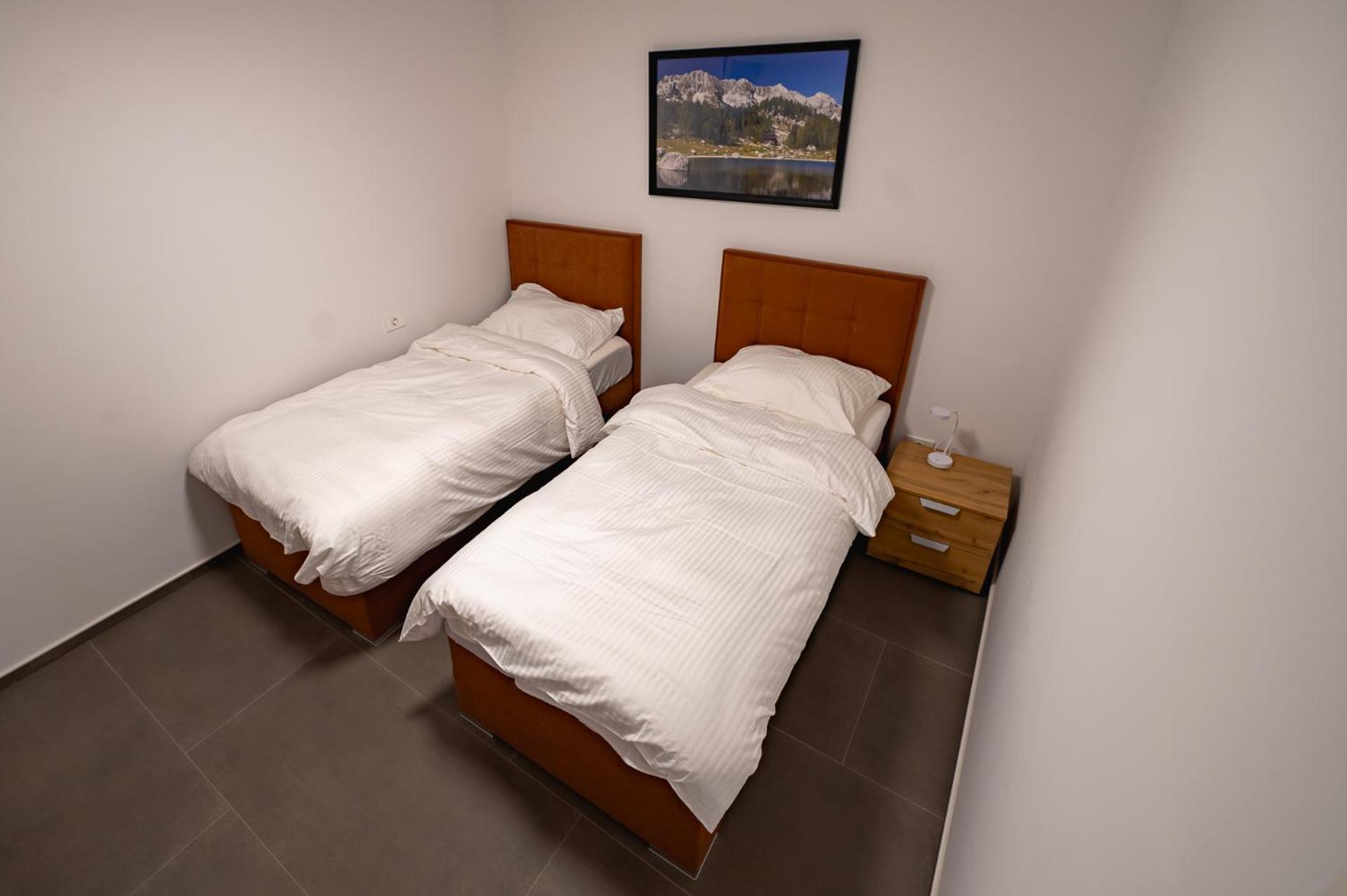 Apartments Luxury Ad Jesenice Eksteriør billede