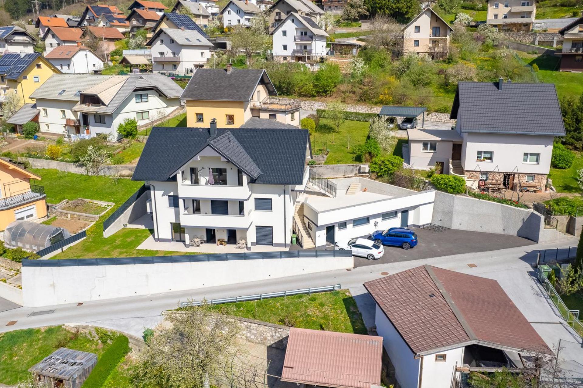 Apartments Luxury Ad Jesenice Eksteriør billede